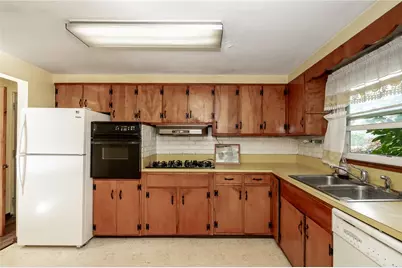 18299 Route 286 Hwy, Montgomery-Grant, PA 15759 - Photo 12