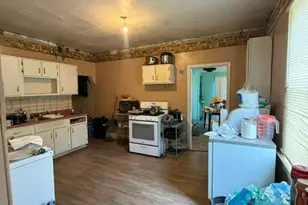 1102 Oakland Ave, Charleroi Boro, PA 15022 - Photo 6