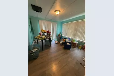 1102 Oakland Ave, Charleroi Boro, PA 15022 - Photo 8