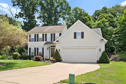 142 Bradford Square Dr, Trafford, PA 15085 - Photo 1