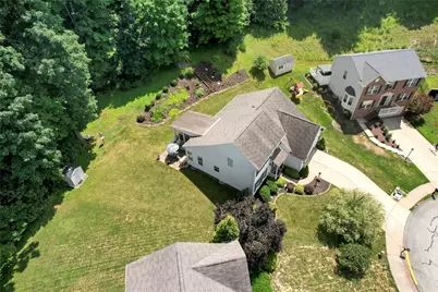 142 Bradford Square Dr, Trafford, PA 15085 - Photo 36
