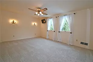 3478 Forest Rd, Bethel Park, PA 15102 - Photo 22