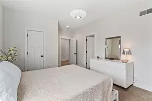 1005 Hasley Ln, Pittsburgh, PA 15217 - Photo 22