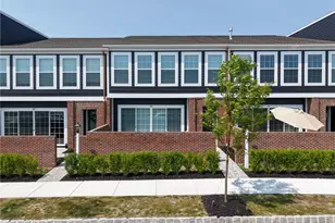 304 Highbridge Ln, Cranberry Township, PA 16066 - Photo 1