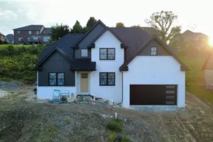 1061 Skyline Dr, Cecil, PA 15317 - Photo 1