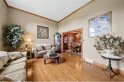 6 Crystol Ct, Penn Twp, PA 15642 - Photo 8