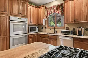 6 Crystol Ct, Penn Twp, PA 15642 - Photo 12