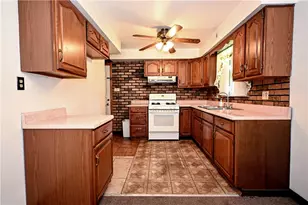 129 Pennsylvania Blvd, Monessen, PA 15062 - Photo 8