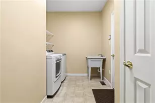 924 Park Plaza, Pine Township, PA 15090 - Photo 18