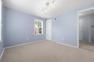 323 Constitution Dr, Pittsburgh, PA 15236 - Photo 28