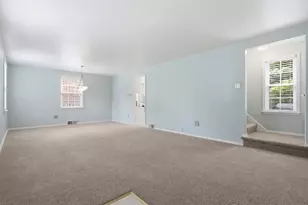 323 Constitution Dr, Pittsburgh, PA 15236 - Photo 18