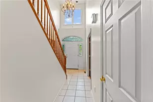 5517 Saddlebrook Dr, Bethel Park, PA 15102 - Photo 8