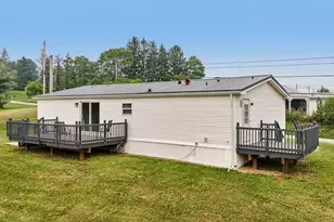 122 Idaho St, Plumcreek Township, PA 15774 - Photo 6