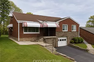 1833 Greentree Rd, Scott Township, PA 15220 - Photo 2