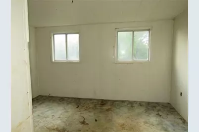 424 Ohio Ave, Midland Boro, PA 15059 - Photo 12