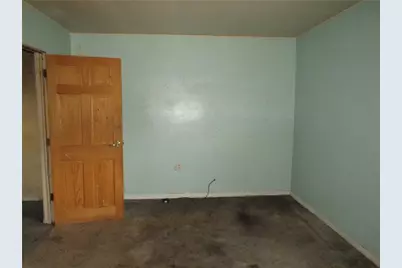424 Ohio Ave, Midland Boro, PA 15059 - Photo 2