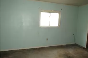 424 Ohio Ave, Midland Boro, PA 15059 - Photo 6