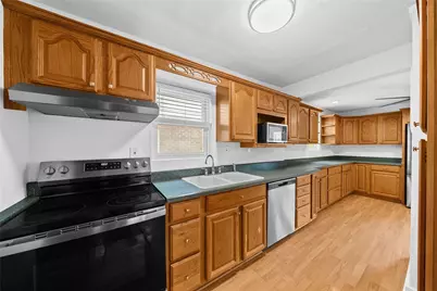 3108 Brentwood Ave, Pittsburgh, PA 15227 - Photo 4