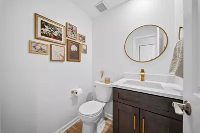 2631 Hunters Point Dr, Pittsburgh, PA 15090 - Photo 14
