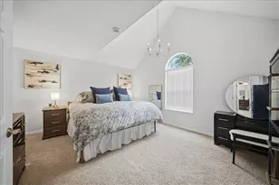 2631 Hunters Point Dr, Pittsburgh, PA 15090 - Photo 16