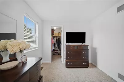 2631 Hunters Point Dr, Pittsburgh, PA 15090 - Photo 22
