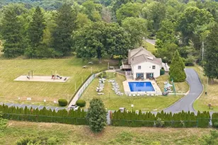 2631 Hunters Point Dr, Pittsburgh, PA 15090 - Photo 38