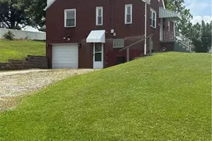 1376 Peterson Dr, Jefferson Hills, PA 15025 - Photo 6