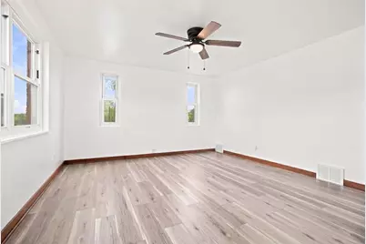 1376 Peterson Dr, Jefferson Hills, PA 15025 - Photo 10