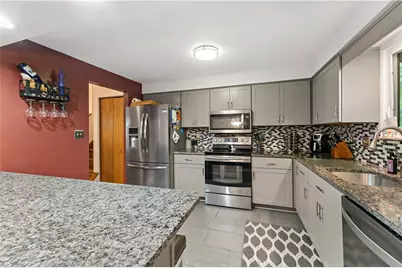 5162 Lantern Hill Dr, Pittsburgh, PA 15236 - Photo 6