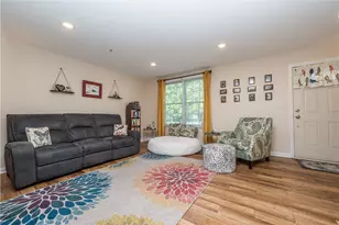 1042 Bayberry Dr, North Strabane, PA 15317 - Photo 20