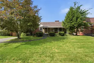 125 White Oak Dr, White Oak, PA 15131 - Photo 1
