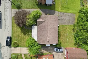 125 White Oak Dr, White Oak, PA 15131 - Photo 2