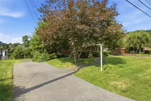 125 White Oak Dr, White Oak, PA 15131 - Photo 30