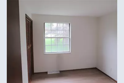 115 Bristol Ln, Hempfield Township, PA 15642 - Photo 10