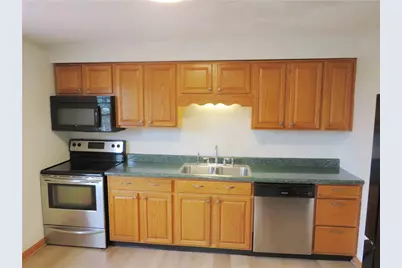 115 Bristol Ln, Hempfield Township, PA 15642 - Photo 6
