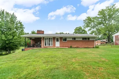 449 Emerald Dr, Pittsburgh, PA 15237 - Photo 2