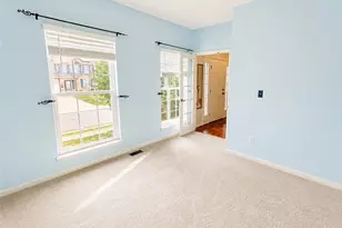 1619 Norman Dr, Pittsburgh, PA 15143 - Photo 6