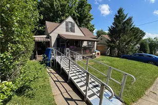 224 Seneca Dr, Arnold, PA 15068 - Photo 1