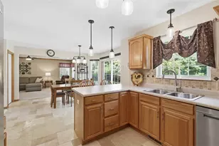 115 Shady Hollow Dr, Economy, PA 15005 - Photo 8