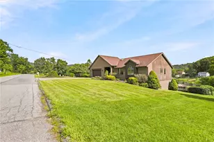 1174 Zucco Ln, Greater Johnstown School District, PA 15905 - Photo 2