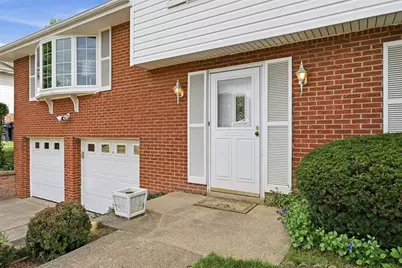 225 Princeton Drive, Center Township, PA 15001 - Photo 2