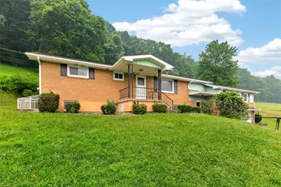 323 Albrights Lake Road, Hempfield Township, PA 15601 - Photo 26