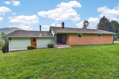323 Albrights Lake Road, Hempfield Township, PA 15601 - Photo 22
