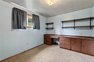 323 Albrights Lake Rd, Hempfield Township, PA 15601 - Photo 8