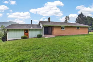323 Albrights Lake Rd, Hempfield Township, PA 15601 - Photo 22