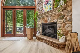 1144 Brookview Ct, Hermitage, PA 16148 - Photo 8