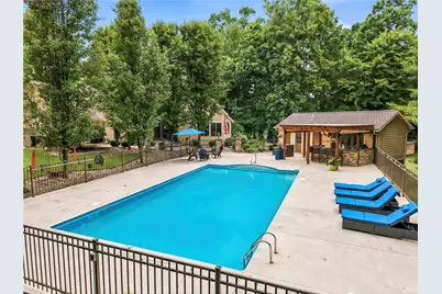 1144 Brookview Ct, Hermitage, PA 16148 - Photo 2