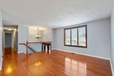 16 Wheatfield Dr, Cranberry Township, PA 16066 - Photo 6
