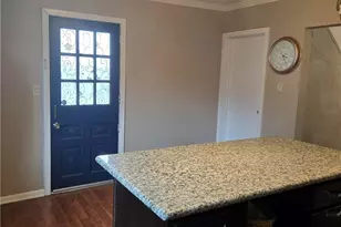 902 Henry St, Belle Vernon, PA 15012 - Photo 4