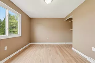 235 Princeton Dr, Center Township, PA 15001 - Photo 16